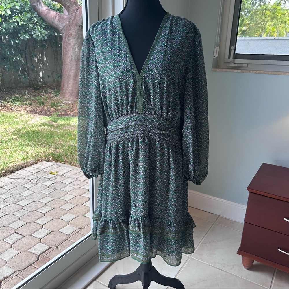 Max Studio Green Printed V-Neck Long Sleeve Mini Dress